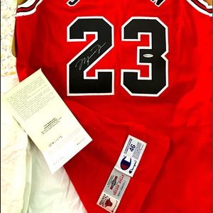 Michael Jordan 1996 signed Jersey